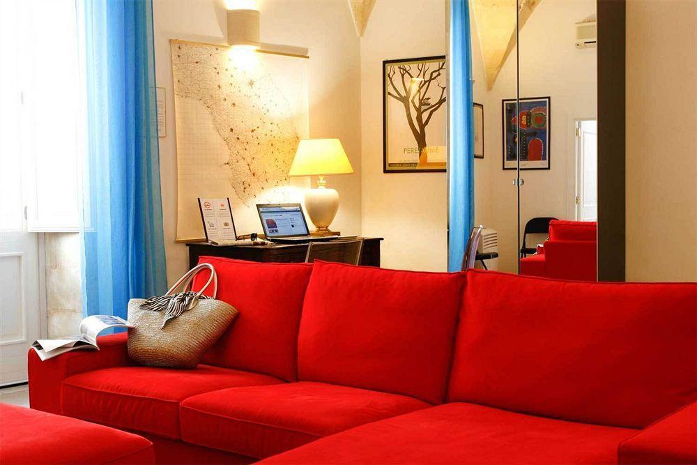 Sacre Bleu Apartments Λέτσε Εξωτερικό φωτογραφία