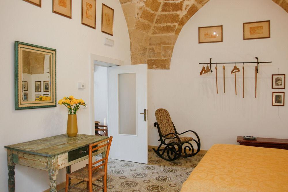 Sacre Bleu Apartments Λέτσε Εξωτερικό φωτογραφία