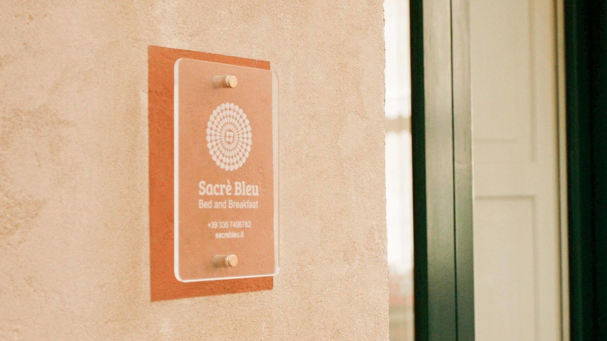 Sacre Bleu Apartments Λέτσε Εξωτερικό φωτογραφία